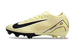 Chuteira Nike Air Zoom Mercurial Vapor 16 Elite FG Bege e Preto, modelo em amarelo com detalhes em preto para futebol.