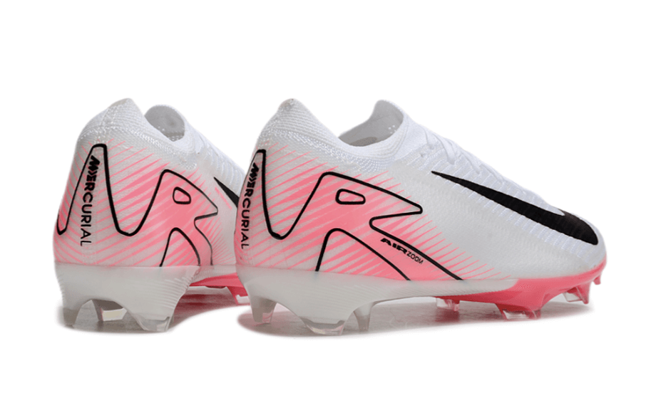 Chuteira Nike Air Zoom Mercurial Vapor 16 Elite FG Branca e Rosa em vista traseira destacando design elegante.
