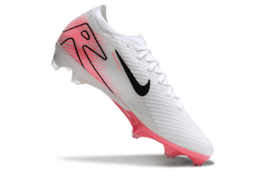 Chuteira Nike Air Zoom Mercurial Vapor 16 Elite FG Branca e Rosa lateral sobre fundo branco