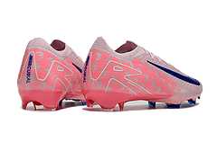 Chuteira Nike Air Zoom Mercurial Vapor 16 Elite FG Laranja e Azul, estilo aerodinâmico e tecnologia Air Zoom.