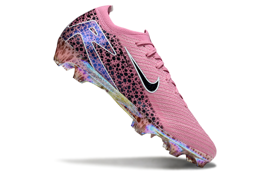 Chuteira Nike Air Zoom Mercurial Vapor 16 Elite FG - Rosa em destaque com design vibrante e tecnologia avançada.