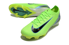Chuteira Nike Air Zoom Mercurial Vapor 16 Elite FG Verde e Preto com design aerodinâmico e tecnologia Air Zoom.