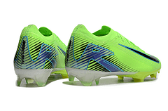 Chuteira Nike Air Zoom Mercurial Vapor 16 Elite FG Verde e Preto traseira com design aerodinâmico.