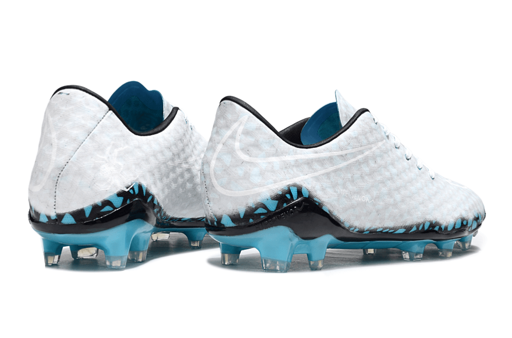 Chuteira Nike Hypervenom RGN Transform Hydra FG - Azul com design aerodinâmico e estrutura FG para jogadores rápidos.