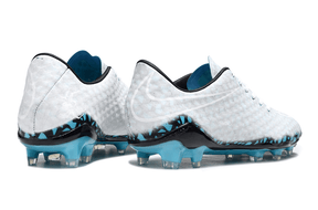 Chuteira Nike Hypervenom RGN Transform Hydra FG - Azul com design aerodinâmico e estrutura FG para jogadores rápidos.