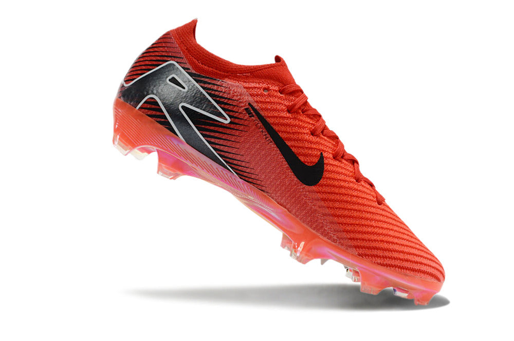 Chuteira Nike Mercurial Air Zoom Vapor 16 Elite FG Vermelha e Preto, design aerodinâmico e tecnologia de velocidade.
