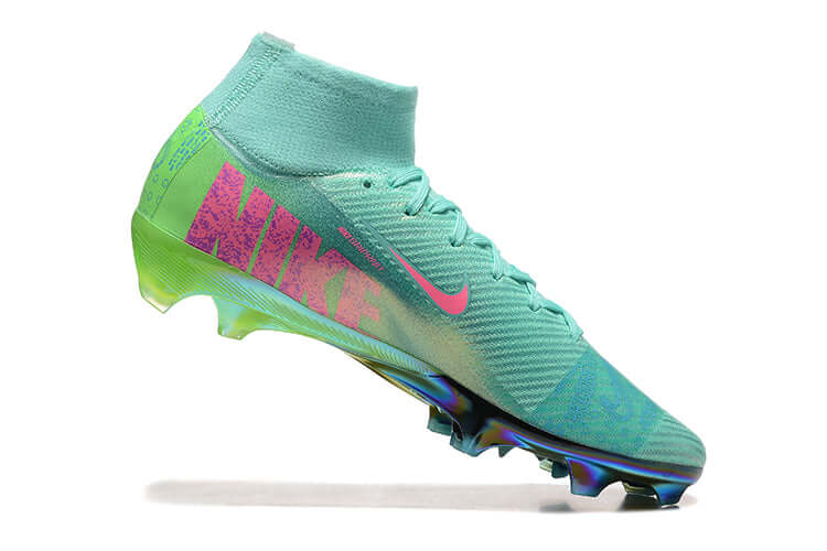 Chuteira Nike Mercurial Superfly Edição Especial 10 Cosmic 2 FG em azul e verde, destacando seu design aerodinâmico.