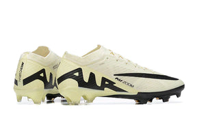 Chuteira Nike Mercurial Vapor 15 Air Zoom FG Bege e Preta com design elegante e tecnologia avançada