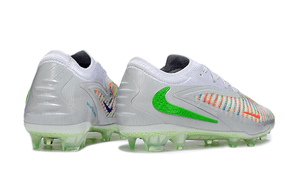 Chuteira Nike Phantom 6 Elite FG Branca e Dourada "EA FC"
