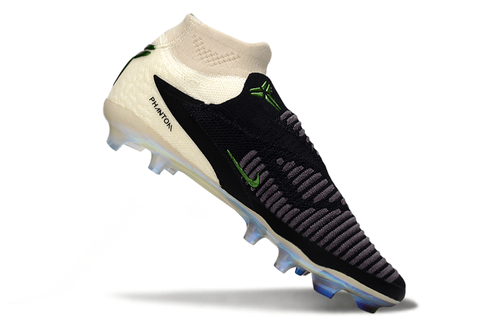 Chuteira Nike Phantom 6 Elite FG "Mamba Mentality" em um fundo branco, destacando seu design inovador e tecnologia de ponta.