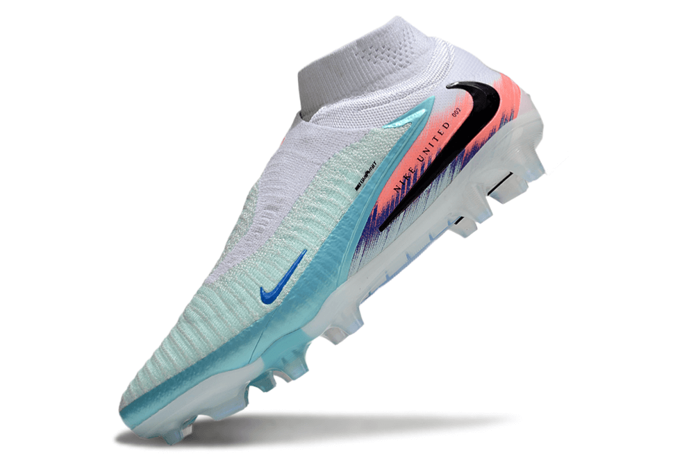 Chuteira Nike Phantom 6 Elite FG "New United Pack" com design moderno e confortável.