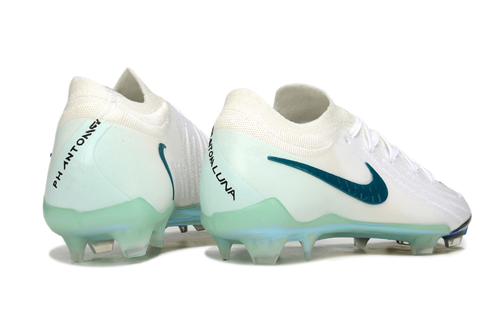 Chuteira Nike Phantom GX II Edição Especial FG - Branca e Verde