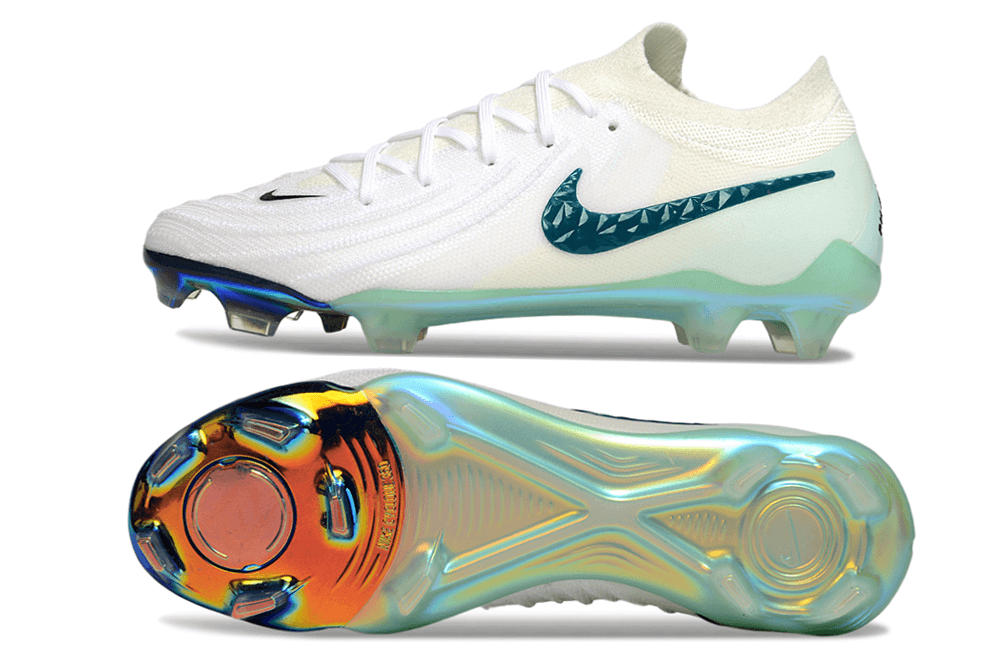 Chuteira Nike Phantom GX II Edição Especial FG - Branca e Verde