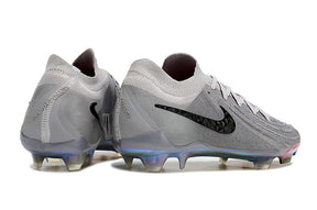 Chuteira Nike Phantom GX II Edição Especial FG - Cinza