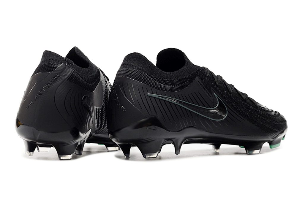 Chuteira Nike Phantom GX II FG - Preta - Black Pack