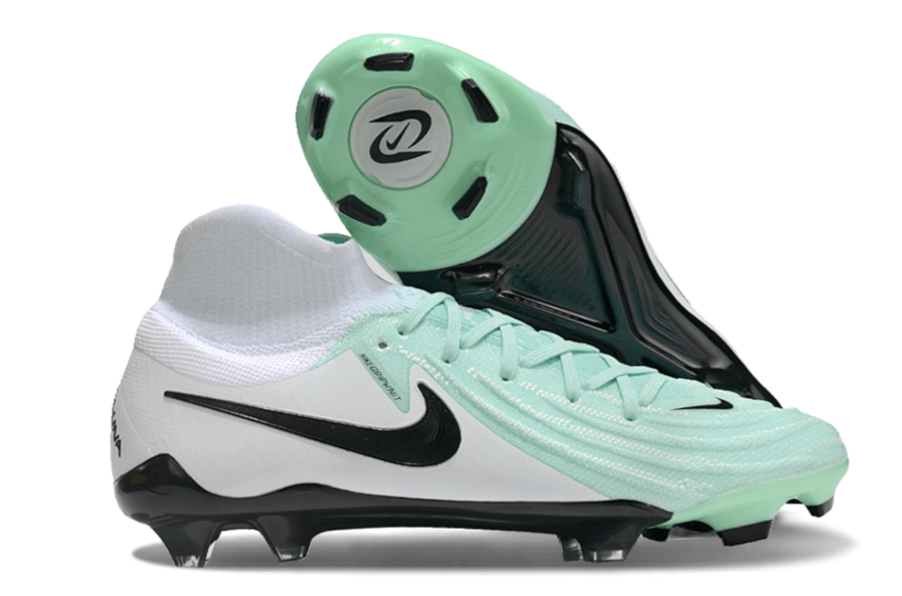 Chuteira Nike Phantom Luna Elite NU FG Branca, Verde e Preto com detalhe em verde e preto.