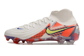 Chuteira Nike Phantom Luna II FG "Barna Pack" em ângulo lateral, destacando design inovador e cores vibrantes.