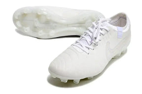 Chuteira Nike Tiempo Legend 10 FG - Branca - Edição Especialo em display, foco em design e tecnologia para futebol.