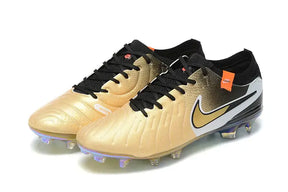 Chuteira Nike Tiempo Legend 10 FG - Dourada - Edição Especial vista lateral em fundo branco