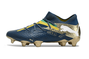 Chuteira Puma Future 7 FG - NJR com design azul e detalhes em dourado, ideal para velocidade e controle no futebol.