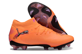 Chuteira Puma Future 8 FG - Laranjada e Rosa com design inovador e aderência para o campo.