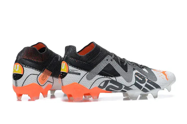 Chuteira Puma Future Ultimate FG Cinza, Branca e Laranja - modelo esportivo moderno e dinâmico.
