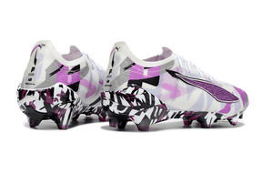 Chuteira Puma Ultra 5 Ultimate FG - Branca e Roxa vista traseira com design moderno e sofisticado.