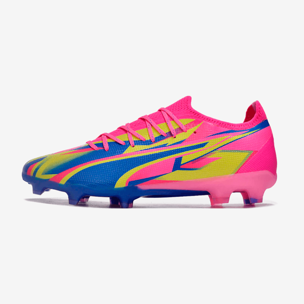 Chuteira Puma Ultra Ultimate FG Rosa e Azul - Inovação tecnológica e design arrojado para futebol.