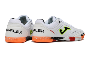 Chuteira Futsal Joma Top Flex Rebound IC Branca e Laranja com design vibrante e tecnologia para performance no futsal.