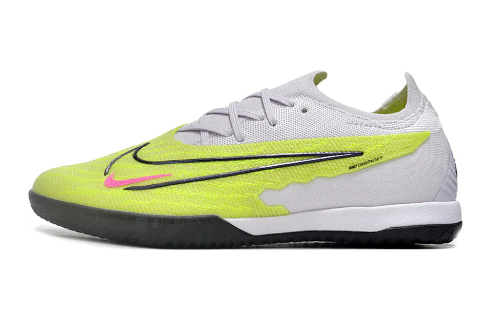 Chuteira Futsal Nike Gripknit Phantom GX Elite IC com design moderno e alta performance.