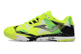 Chuteira Futsal Joma Regate Rebound IC Amarela e Preta com design moderno e sola IC para alta performance.