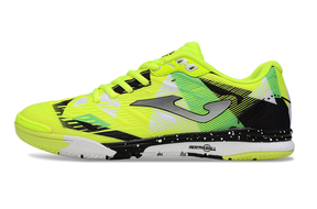 Chuteira Futsal Joma Regate Rebound IC Amarela e Preta com design moderno e sola IC para alta performance.