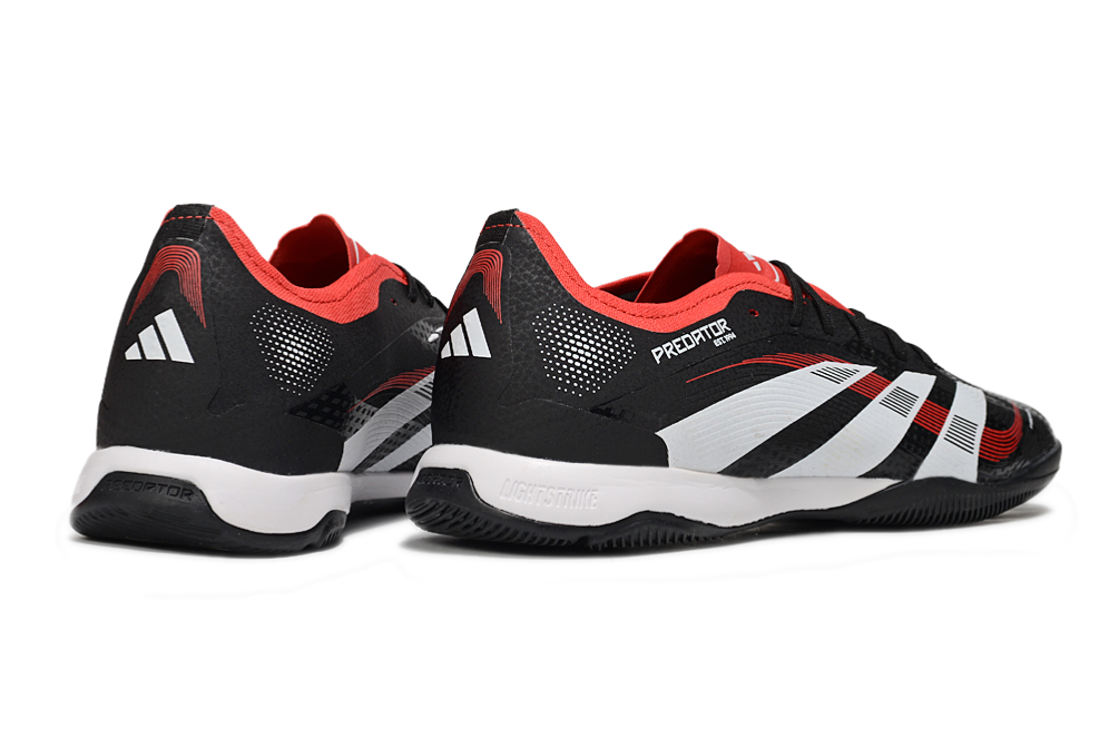 Chuteira Futsal Adidas Predator 24 Elite IC Preta e Vermelha - visual traseiro mostrando o design agressivo e elegante.