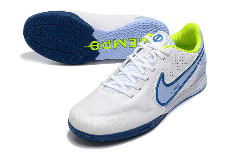 Chuteira Futsal Nike Tiempo Legend 9 Elite IC em destaque com detalhes em azul e verde neon.