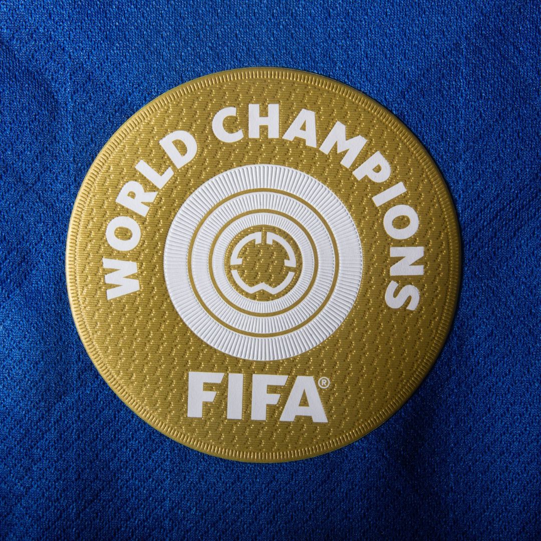Chelsea home 25/26 Patch Campeão Mundial