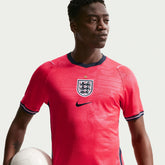 Camisola Inglaterra I 2026/27 Torcedor - Copa do Mundo 2026