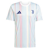 Camisolas Juventus Pré-jogo 25/26 com padrão listrado em cores suaves e detalhes da marca adidas.