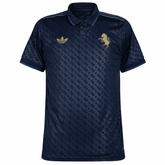 Camisolas Juventus third 24/25, camisa de futebol azul escuro com detalhes em dourado.