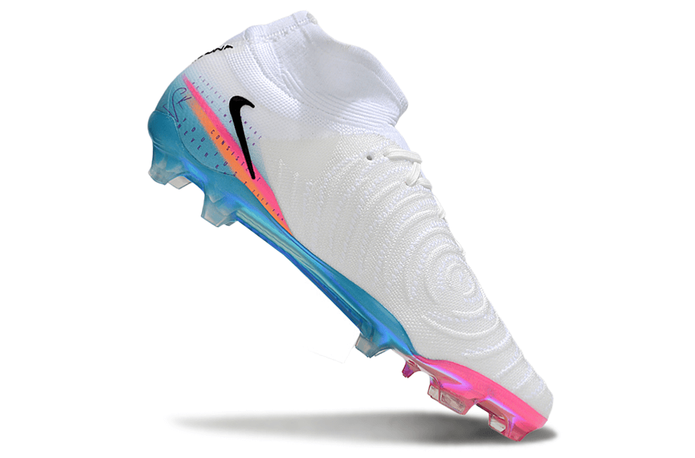Nike Phantom Luna Elite FG - Branca, Rosa, Laranja e Azul em ângulo lateral, destacando cores vibrantes.