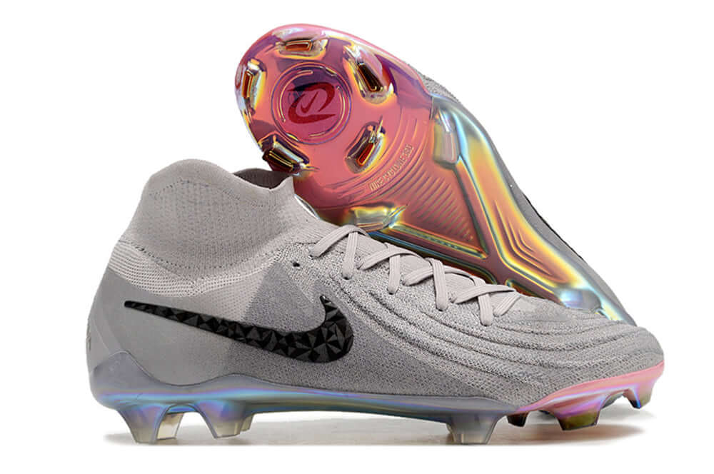 Nike Phantom Luna Elite NU FG Cinza, chuteiras de futebol com design moderno e tecnologia avançada.