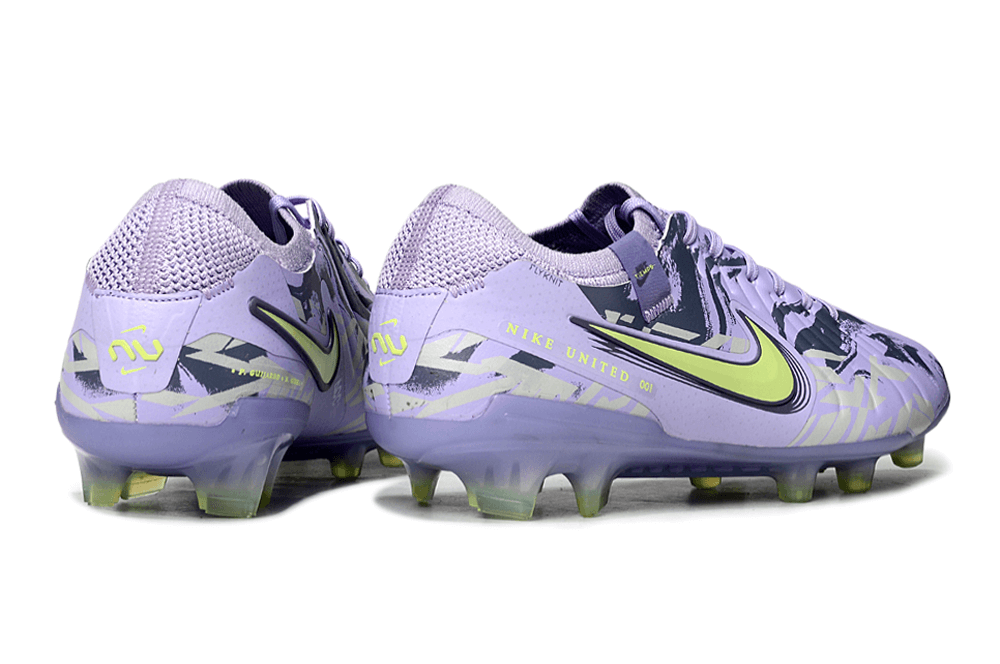 Nike Tiempo Legend 10 FG - Roxa e Verde - Pack United, chuteira de futebol, traseira em roxo e verde.