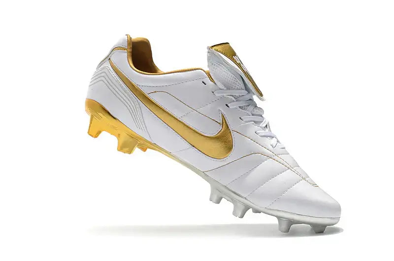 Nike Tiempo Legend 7 R10 FG Branca e Dourada, chuteira de futebol em couro natural com detalhes dourados.