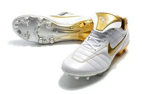 Nike Tiempo Legend 7 R10 FG Branca e Dourada - Chuteira de futebol em couro premium, design clássico e moderno.