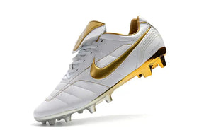 Nike Tiempo Legend 7 R10 FG Branca e Dourada - Chuteira de futebol em couro natural premium, design branco e dourado.