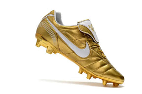 Nike Tiempo Legend 7 R10 FG Dourado e Branco em design dourado e branco, ideal para futebol.