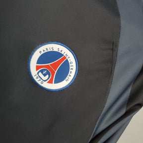 Logo do Paris Saint-Germain em uniforme PSG Away 01/02 Retro Azul Olympic