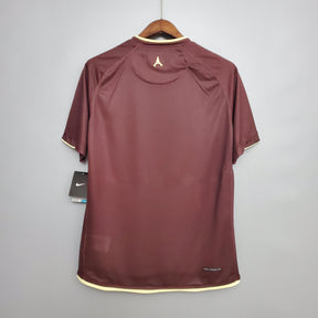 Camisola PSG Home 06/07 Retro Vermelho vista traseira com detalhes em amarelo