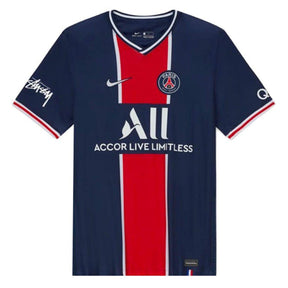 Camiseta Stussy x Paris Saint-Germain (PSG) Edição Limitada com design moderno e detalhes icônicos.